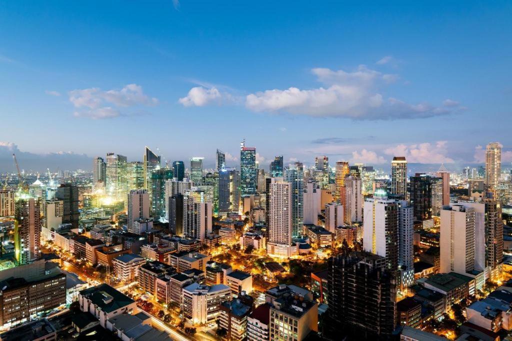 The Victor Hotel Makati City Dış mekan fotoğraf